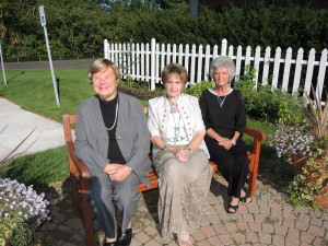 From left are Oakland Townhall members Historian Gerry Irwin of Waterford, historian, Natalie Zuehlke of Waterford, and Joanne Belk of Clarkston. Photo by Phil Custodio