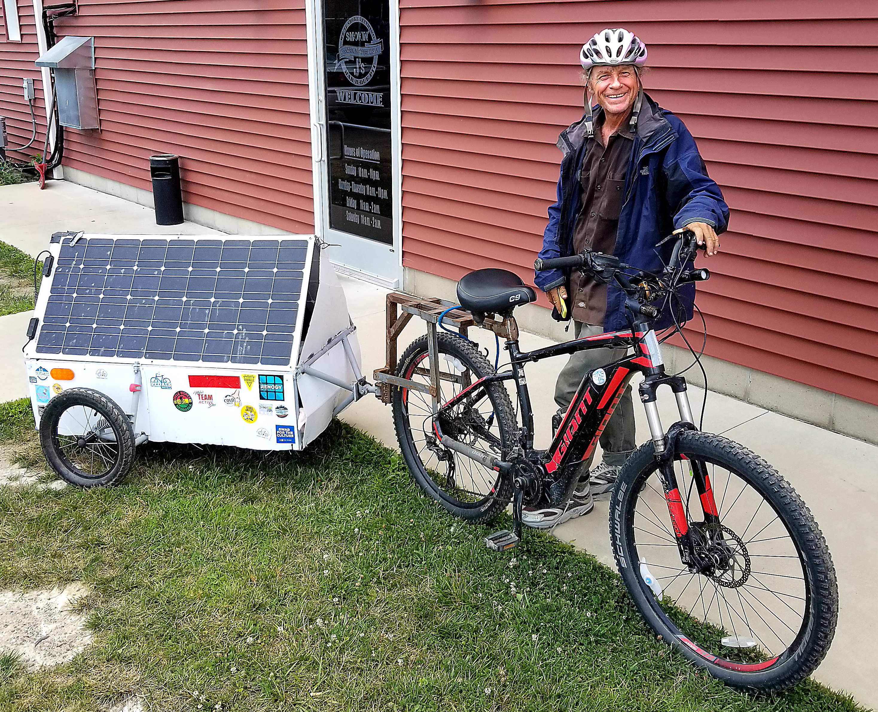 Styrke studieafgift Forventer Solar Dave goes for a bike ride. | Clarkston News