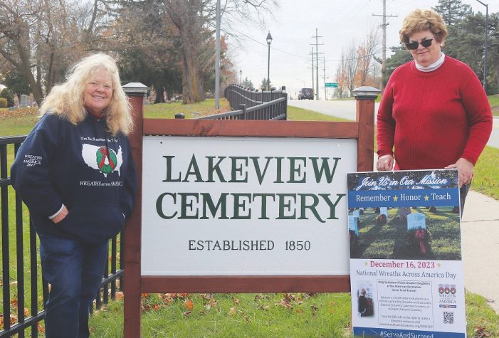 Wreaths across Lakeview Cemetery