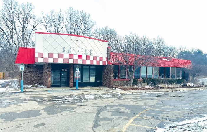Car wash planned for old restaurant site