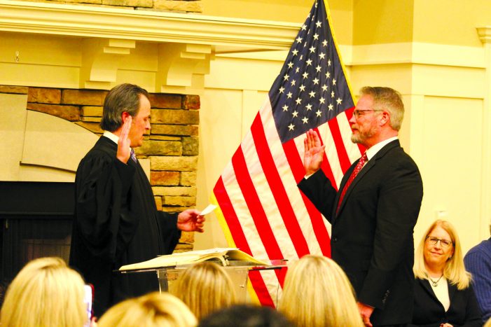 Officials in Independence Township swear in